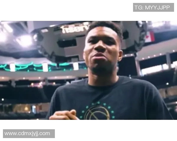 球迷炸锅：字母哥这一行为引热议！